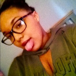 Meet your Posher, Mikayla